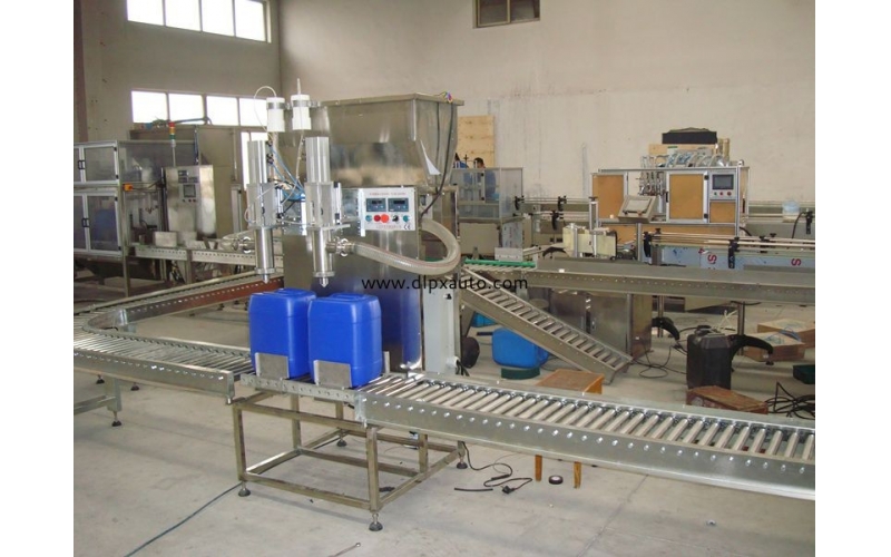 2頭20L稱重灌裝運(yùn)輸機(jī)