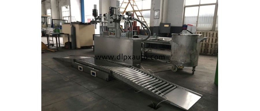 大桶液體定量灌裝機（稱重式）